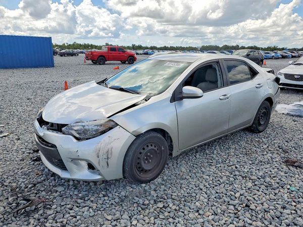 2015 TOYOTA COROLLA — Front 3/4