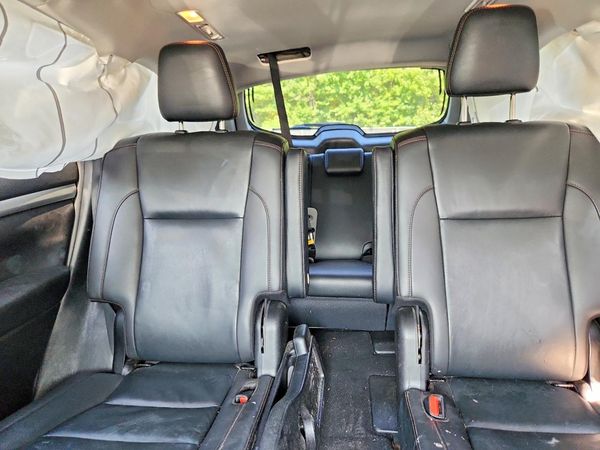 2019 TOYOTA HIGHLANDER SE/XLE — SUVN