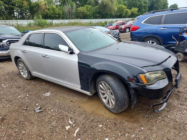 2012 CHRYSLER 300 300C/Limited — Passenger 3/4