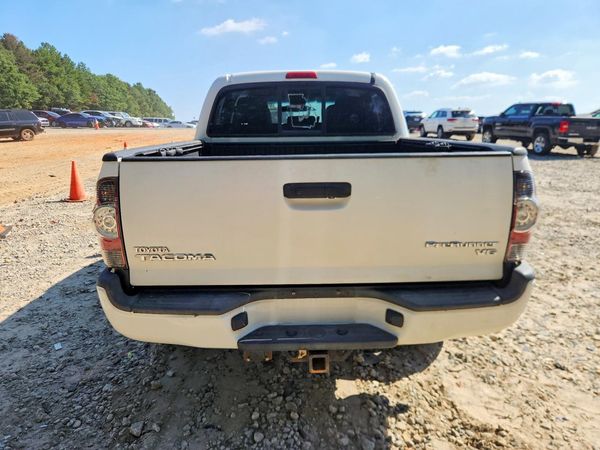 2013 TOYOTA TACOMA Delux — DIRR