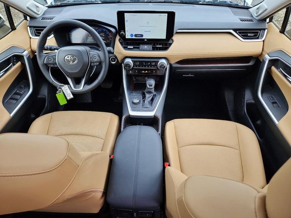 2025 TOYOTA RAV4