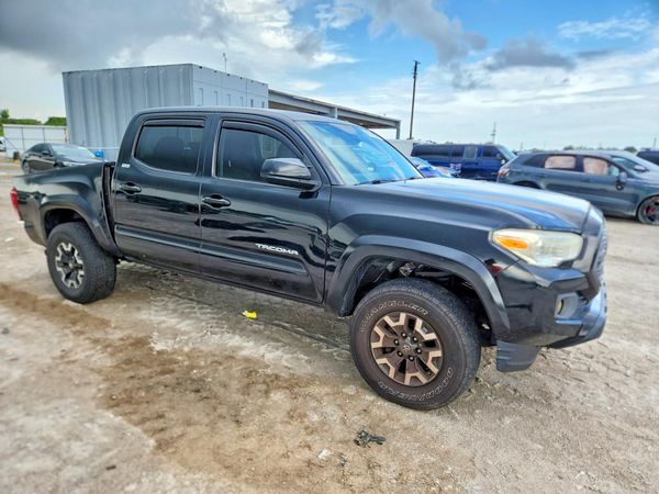 2018 TOYOTA TACOMA — Passenger 3/4