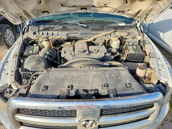 2015 RAM 4500 CREW CAB CHASSIS