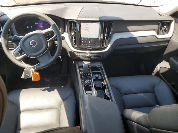 2025 VOLVO XC60 — CKPT