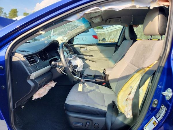 2016 TOYOTA CAMRY — DENT