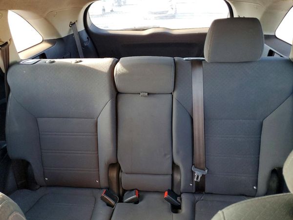 2016 KIA SORENTO L / LX