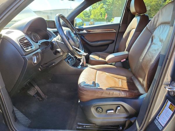 2016 AUDI Q3 — DENT