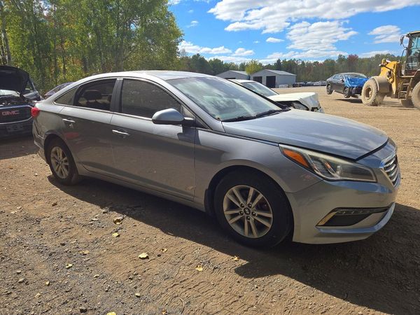 2015 HYUNDAI SONATA SE, ECO — Passenger 3/4