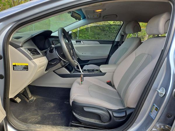 2015 HYUNDAI SONATA SE, ECO — DENT