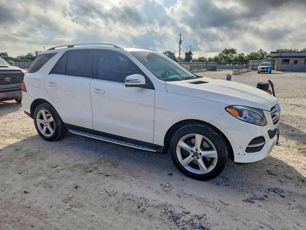 2019 MERCEDES-BENZ GLE — Passenger 3/4