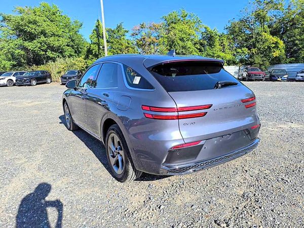 2026 GENESIS GV70