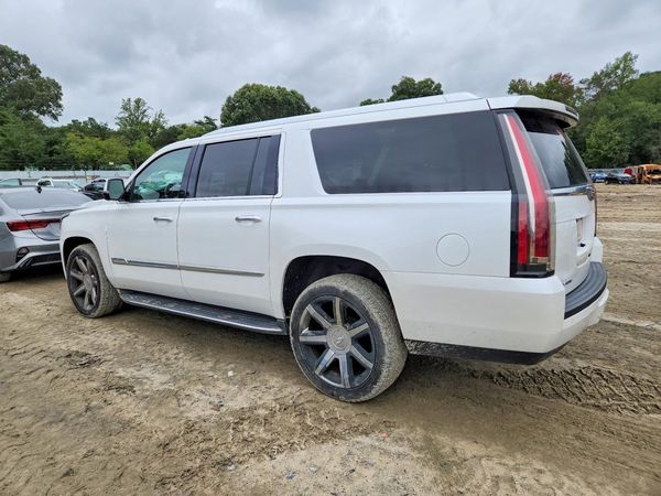 2016 CADILLAC ESCALADE ESV Luxury — DSRA