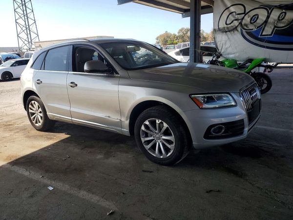 2016 AUDI Q5 quattro Premium Plus