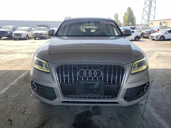 2016 AUDI Q5 quattro Premium Plus