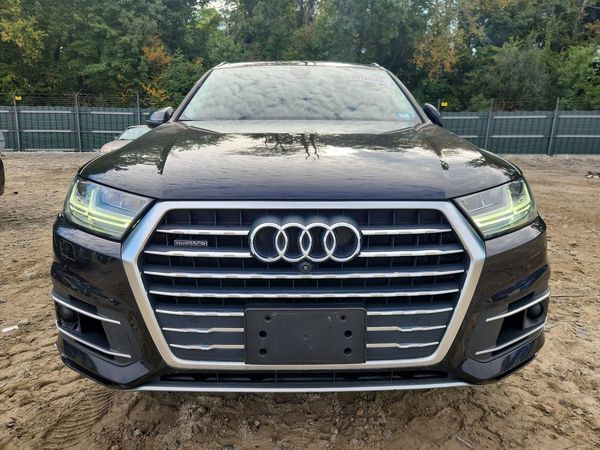 2018 AUDI Q7 quattro Prestige