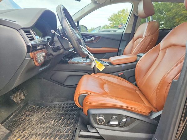 2018 AUDI Q7 quattro Prestige