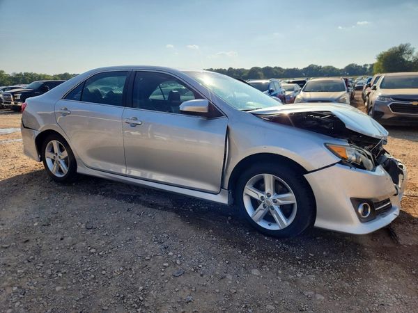 2012 TOYOTA CAMRY — Passenger 3/4