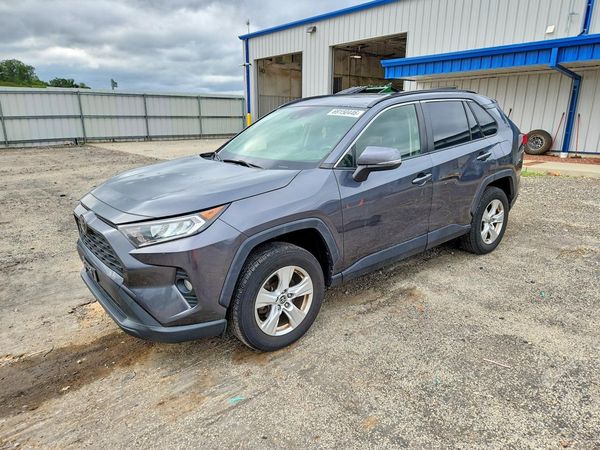 2019 TOYOTA RAV4 — DSFA — Front 3/4