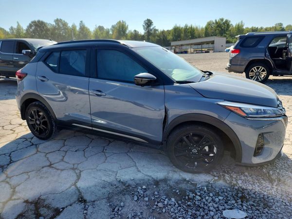 2022 NISSAN KICKS — Passenger 3/4