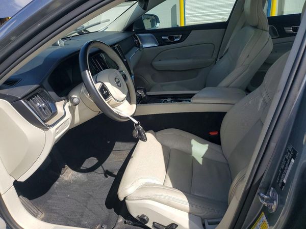 2019 VOLVO S60 Inscription — DENT