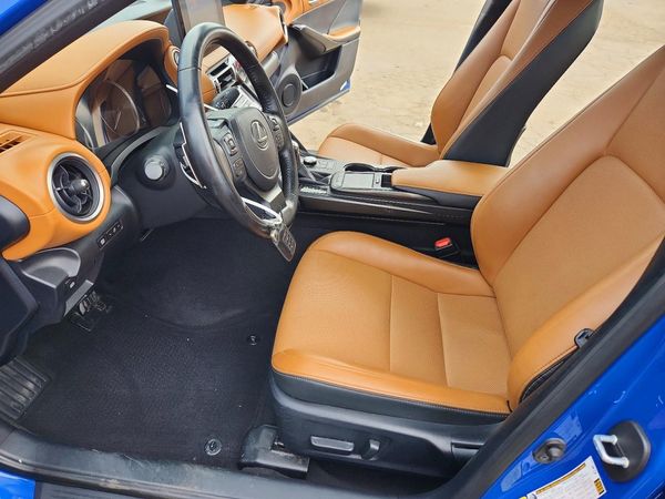 2021 LEXUS IS 300 Base — DENT