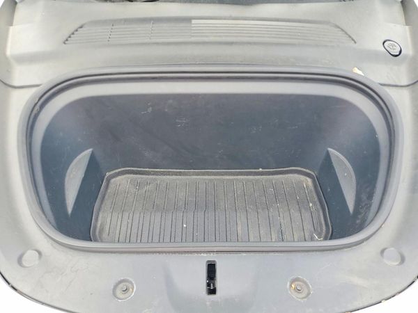 2021 TESLA MODEL Y — Engine bay