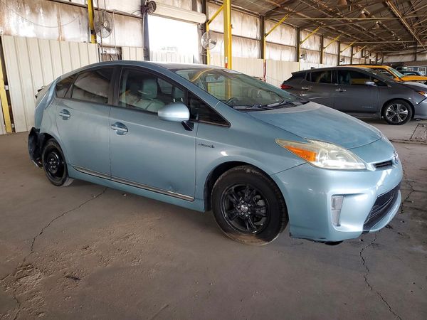 2014 TOYOTA PRIUS