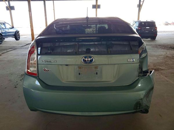 2014 TOYOTA PRIUS