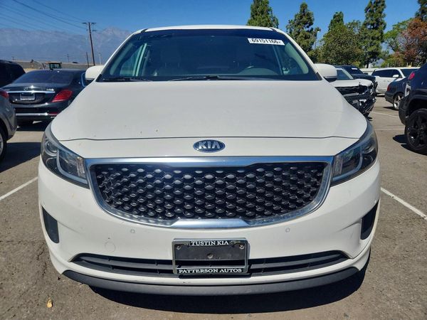 2017 KIA SEDONA LX — DIRF