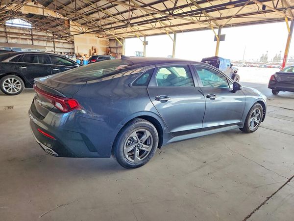 2022 KIA K5