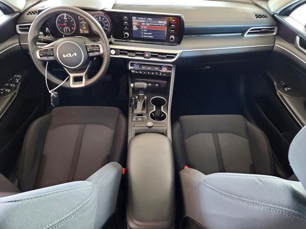2022 KIA K5