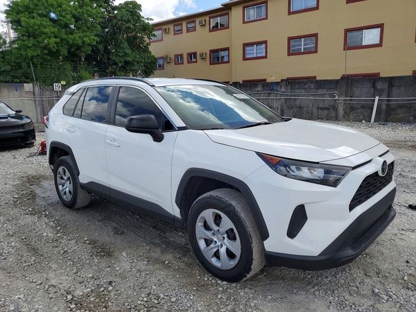 2021 TOYOTA RAV4 — Passenger 3/4