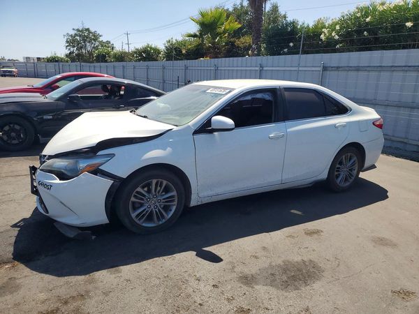 2017 TOYOTA CAMRY