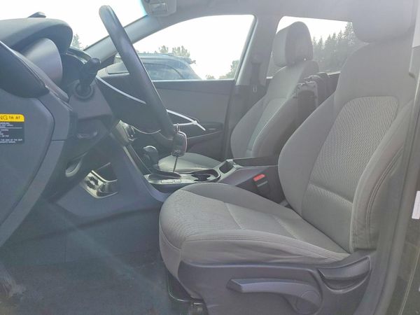 2016 HYUNDAI SANTA FE Base