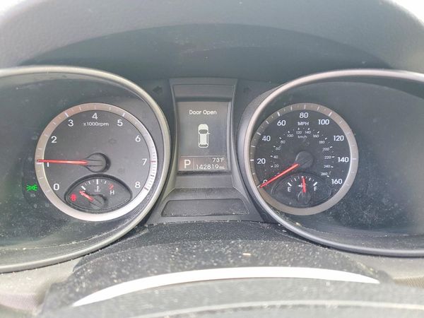 2016 HYUNDAI SANTA FE Base