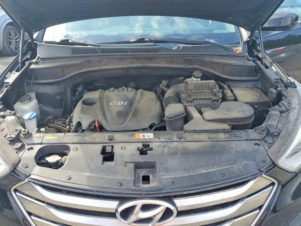 2016 HYUNDAI SANTA FE Base