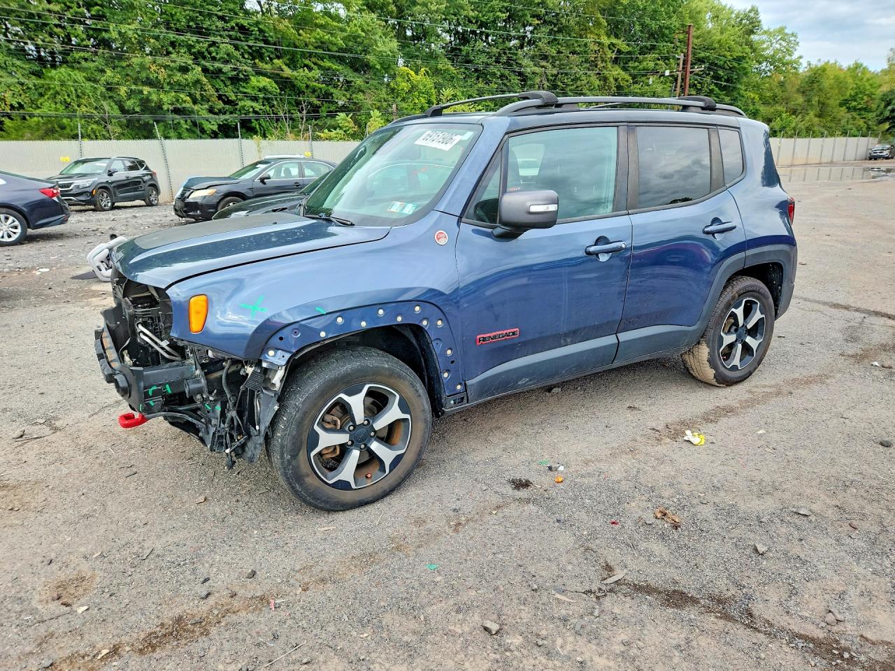 2020 JEEP RENEGADE TRAILHAWK — Front 3/4