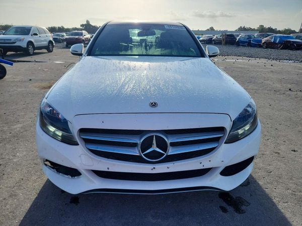 2018 MERCEDES-BENZ C C300d-4M