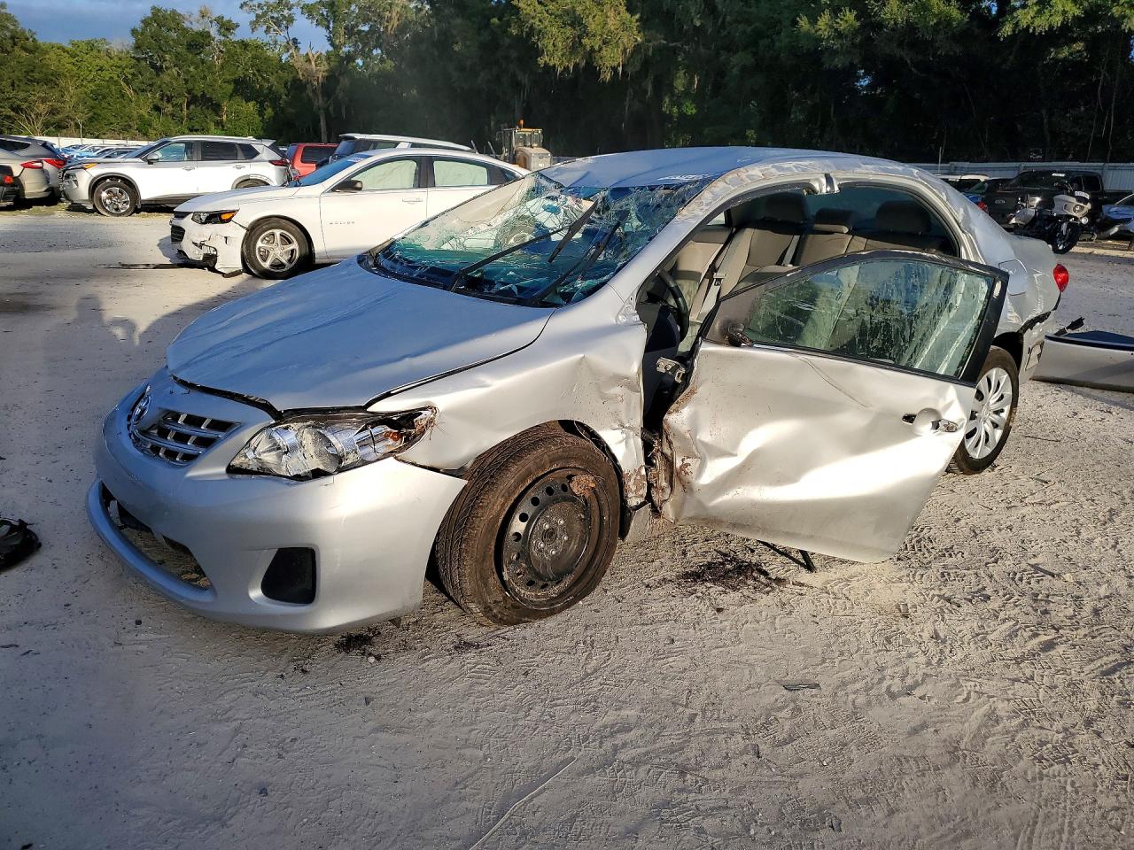 2013 TOYOTA COROLLA — Front 3/4