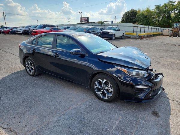 2021 KIA FORTE FE, LXS — Passenger 3/4