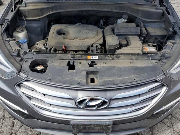 2018 HYUNDAI SANTA FE — Engine bay