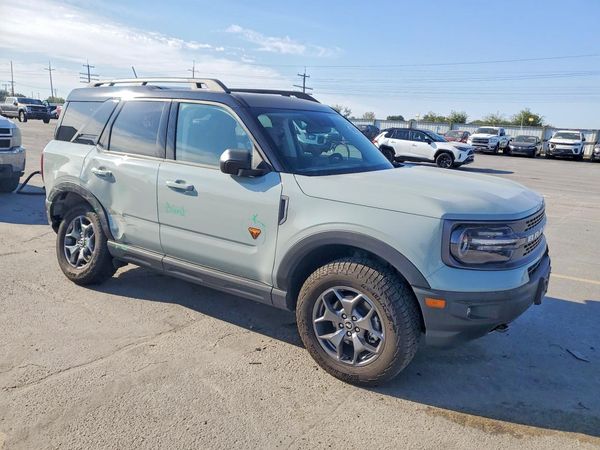 2023 FORD BRONCO SPORT Badlands — Passenger 3/4