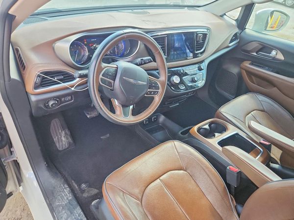2017 CHRYSLER PACIFICA — CKPT