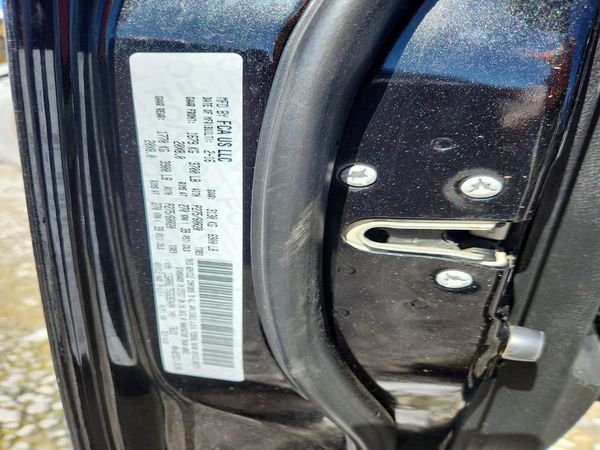 2016 RAM 1500 SLT — VINS
