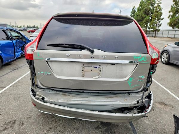 2014 VOLVO XC60