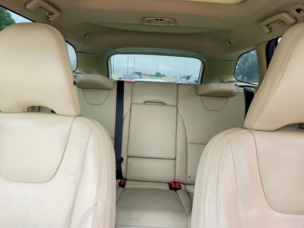2014 VOLVO XC60
