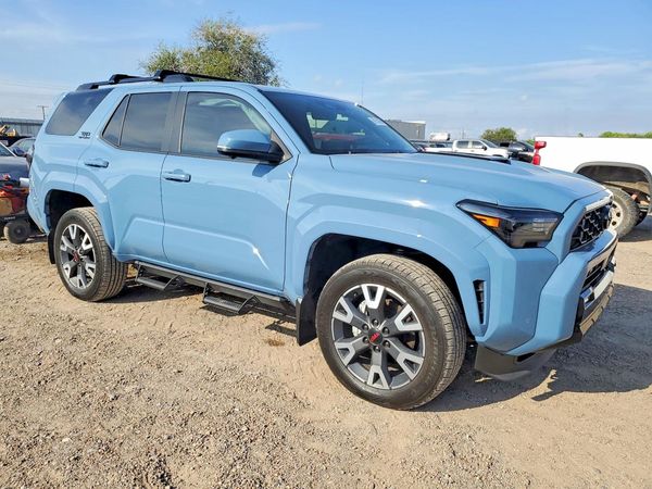 2025 TOYOTA 4RUNNER — Passenger 3/4