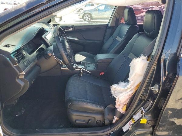 2014 TOYOTA CAMRY — DENT
