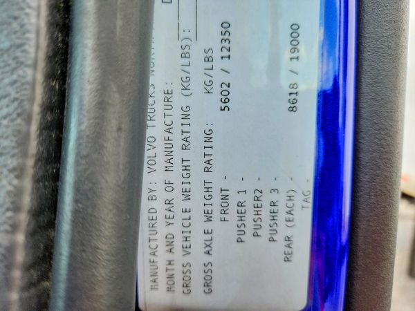2020 VOLVO VN