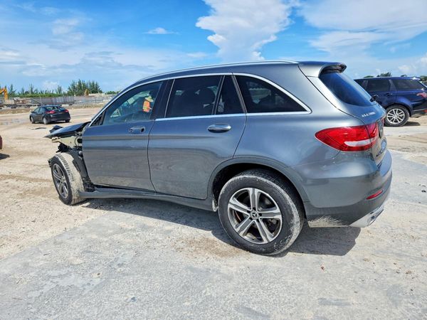 2018 MERCEDES-BENZ GLC GLC300